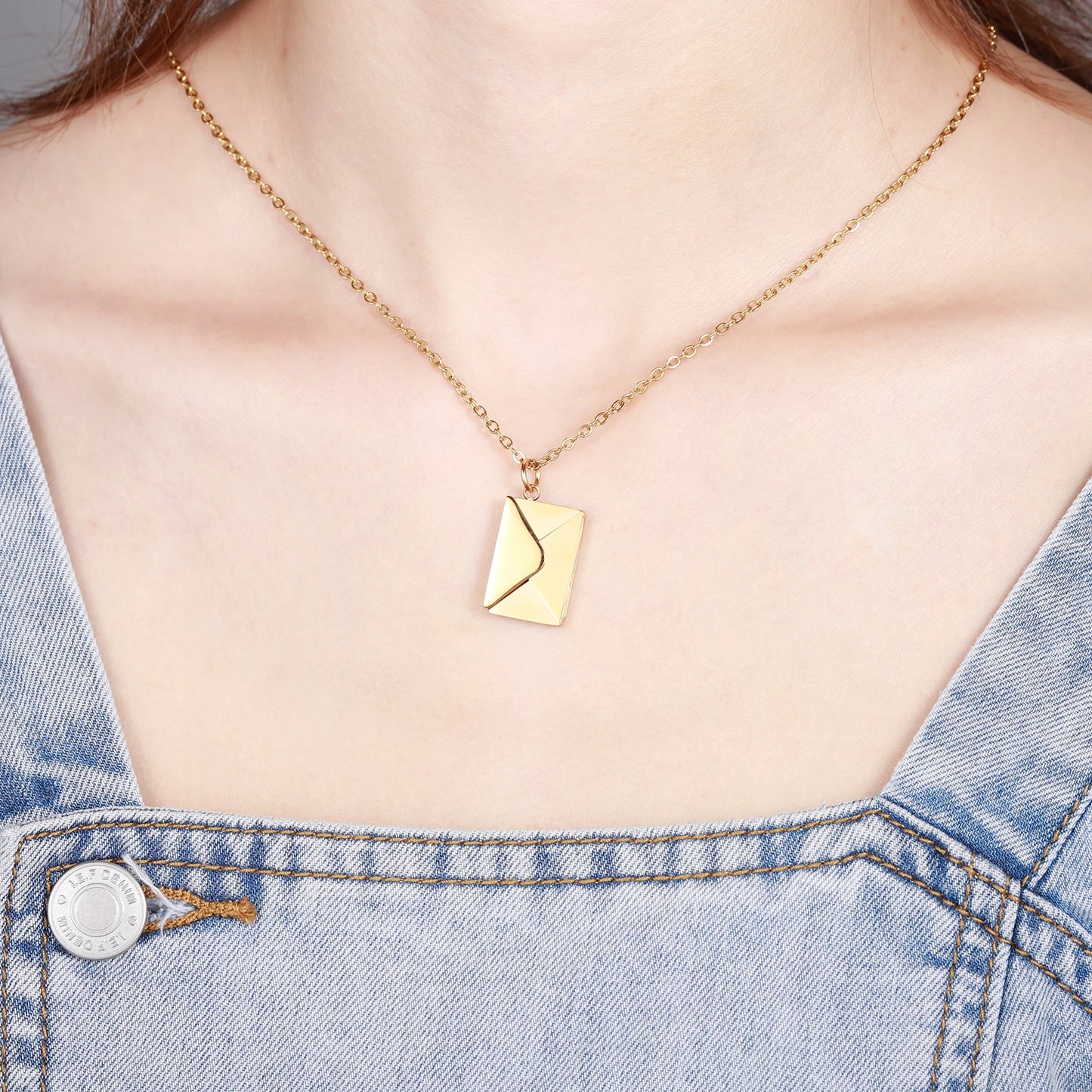 Collar con Sobre Personalizado con Caja